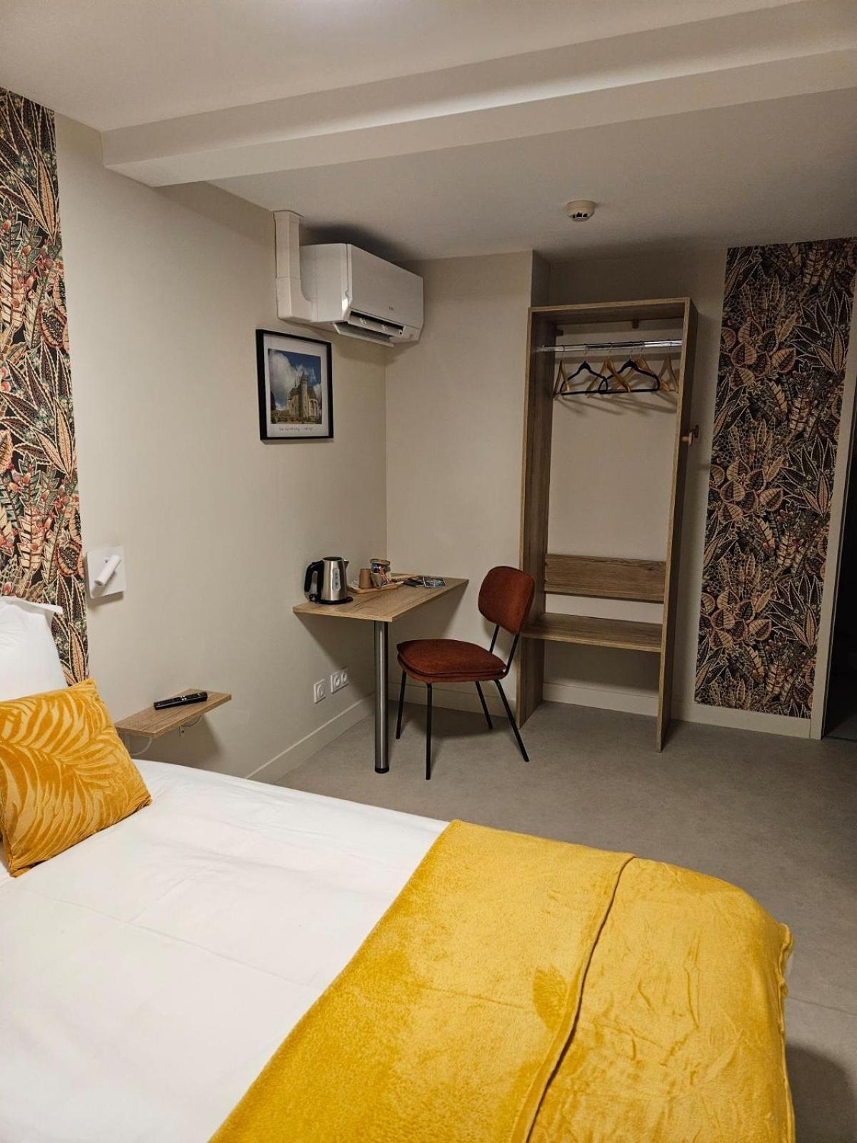 Auberge Du Prieure Saint-Angel  Екстериор снимка
